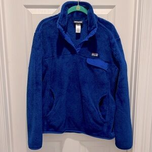 Women’s Patagonia Synchilla 1/4 snap. Size L excellent condition, royal blue.